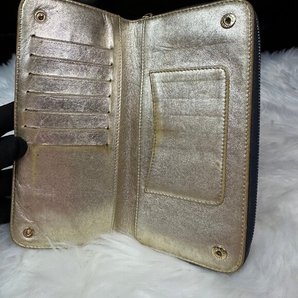 ❌SOLD❌ Authentic Chanel Denim CC Zip Around Zippy Continental Wallet - Picture 10 of 17